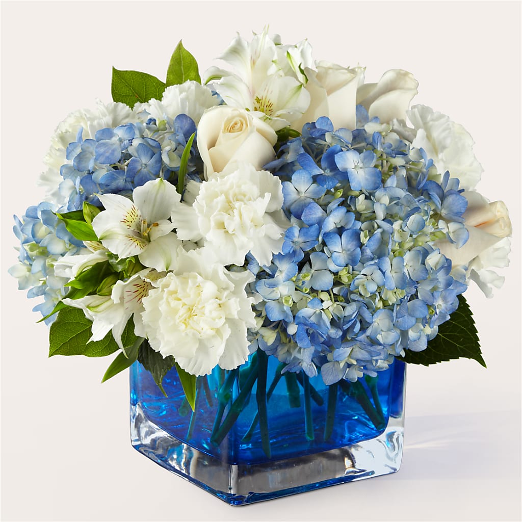 Soothing Waters Bouquet – Flora Ventures Llc, Newmarket NH
