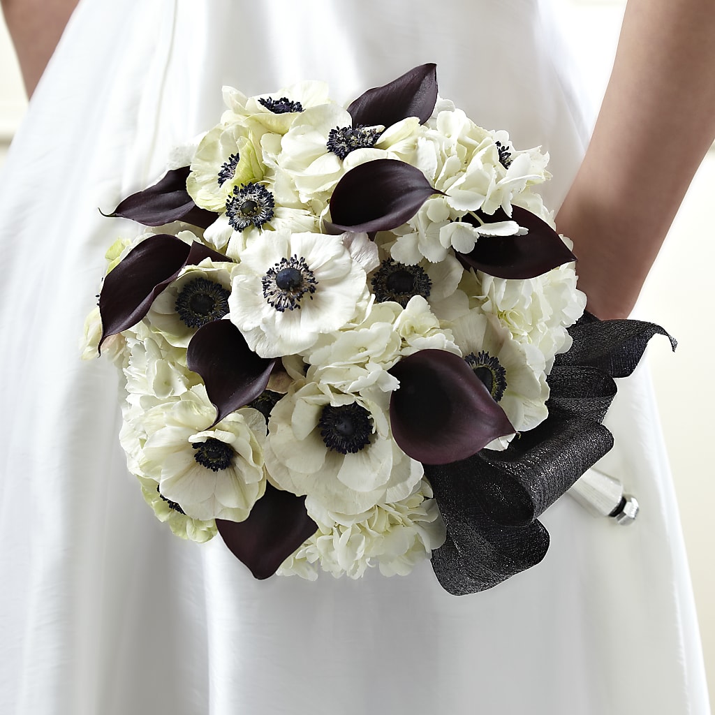To Have and To Hold Bouquet – Flora Ventures Llc, Newmarket NH