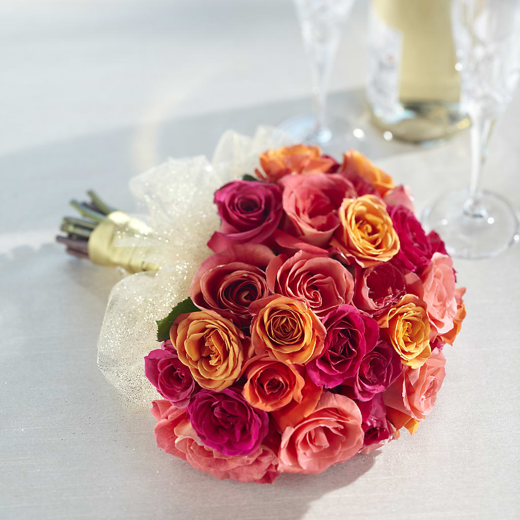 Sweet Roses Bouquet – Flora Ventures Llc, Newmarket NH