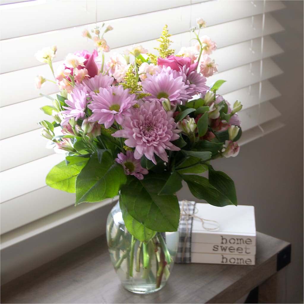 Pastel Tradition - A Florist Original –  Flora Ventures Llc, Newmarket NH
