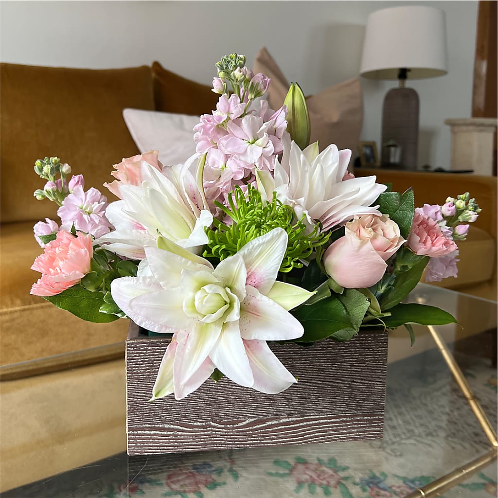 Beautiful Spirit Basket –  Flora Ventures Llc, Newmarket NH