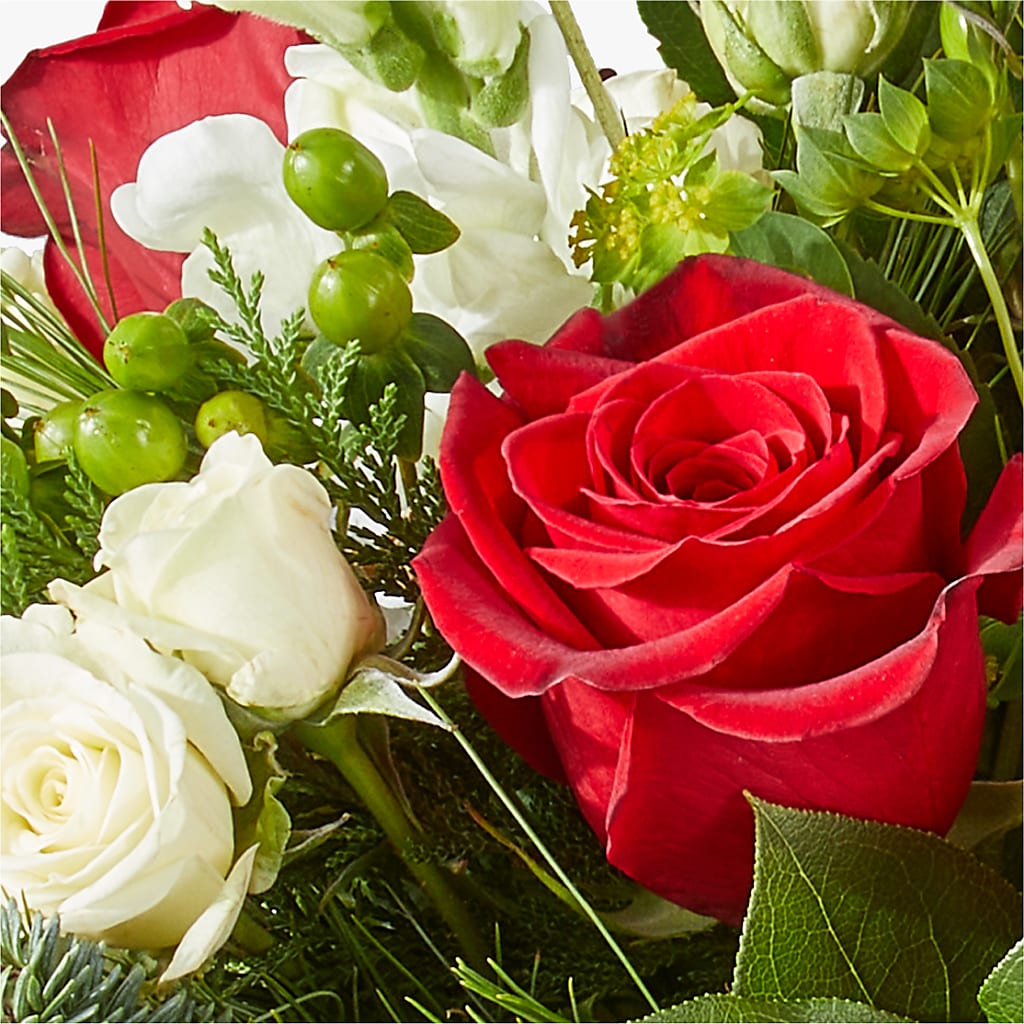 Deck the Halls Bouquet –  Flora Ventures Llc, Newmarket NH